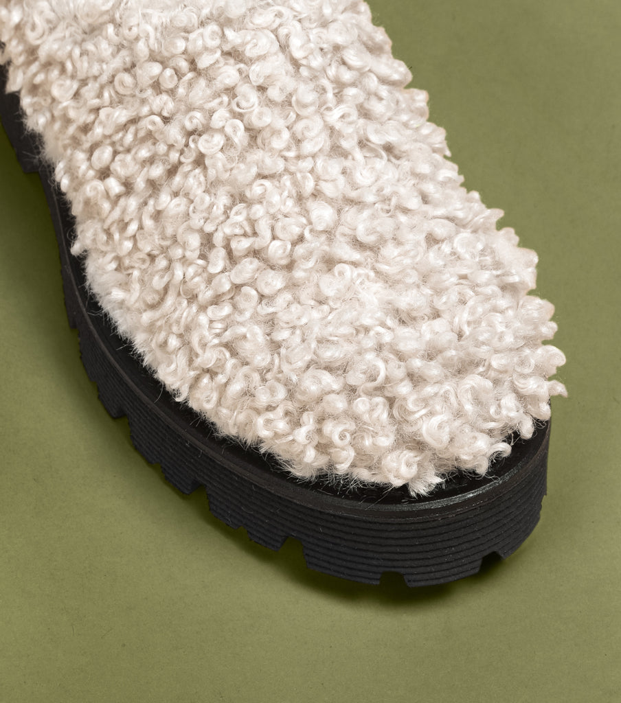 Hebo: Beige Shearling