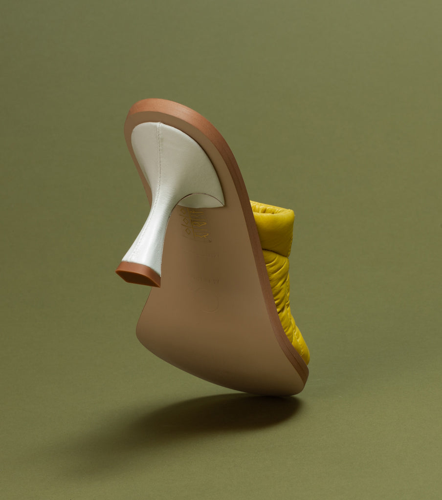 Varunah: Yellow Nylon